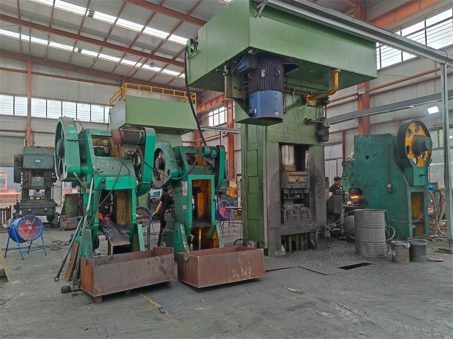 Professional Forging Process Drop Forged Steel Conveyor Chain Links for Your Project
